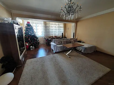 Satılır 3 otaqlı mənzil 95 m²
