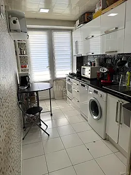 Satılır 3 otaqlı mənzil 95 m²