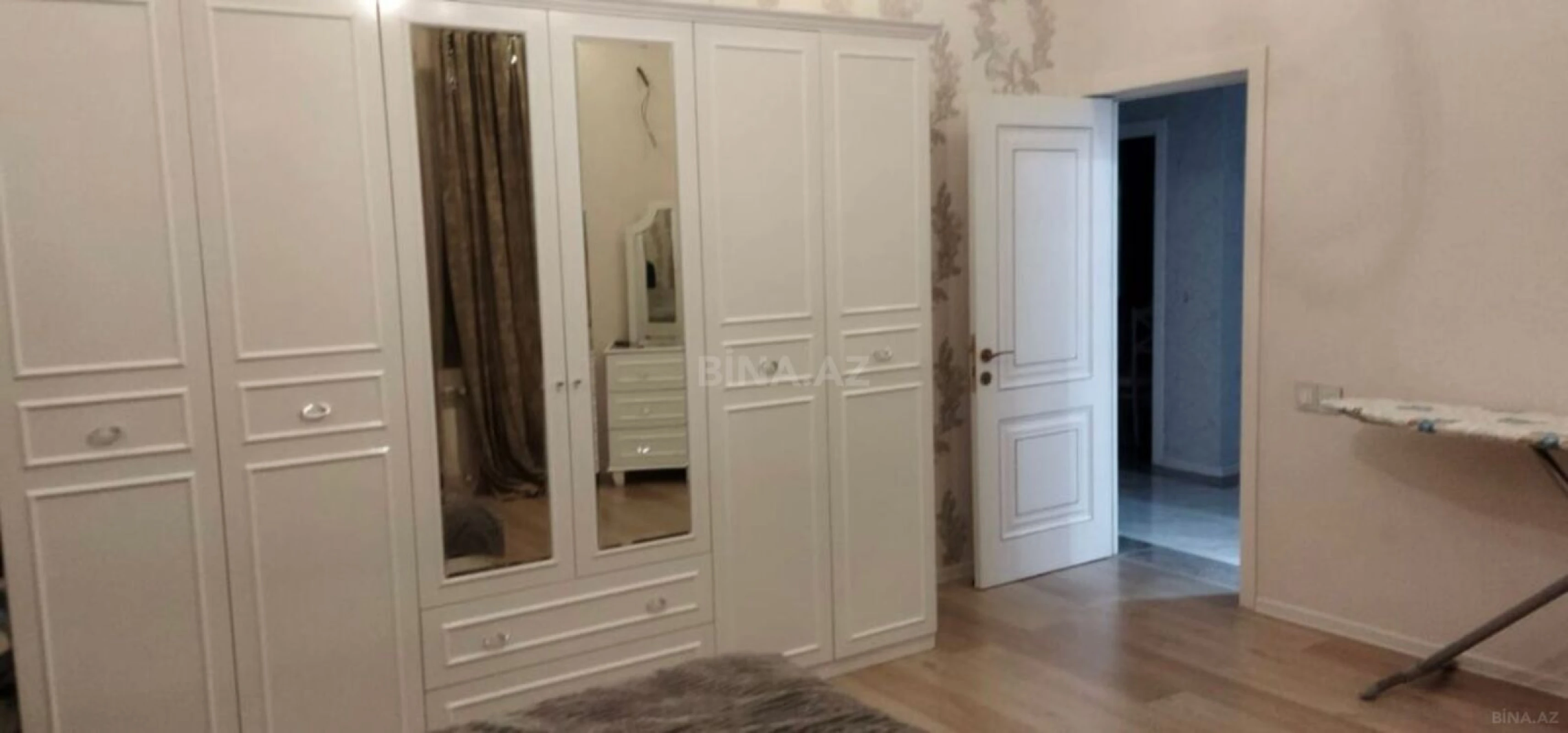 Satılır 3 otaqlı həyət evi 130 m²