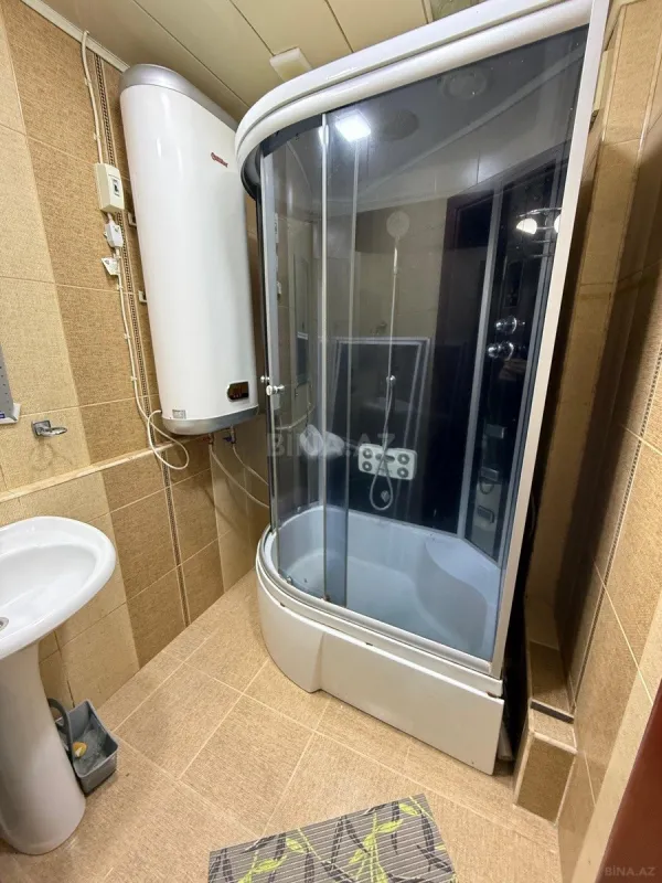 Satılır 2 otaqlı mənzil 68 m²