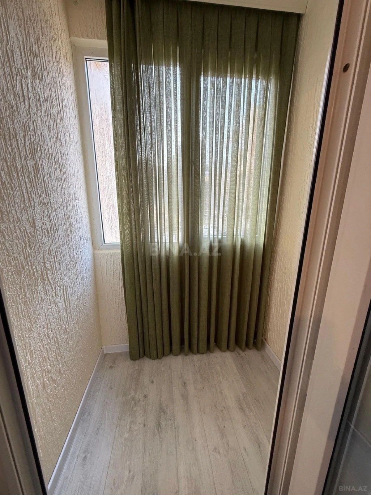 Satılır 2 otaqlı mənzil 68 m²