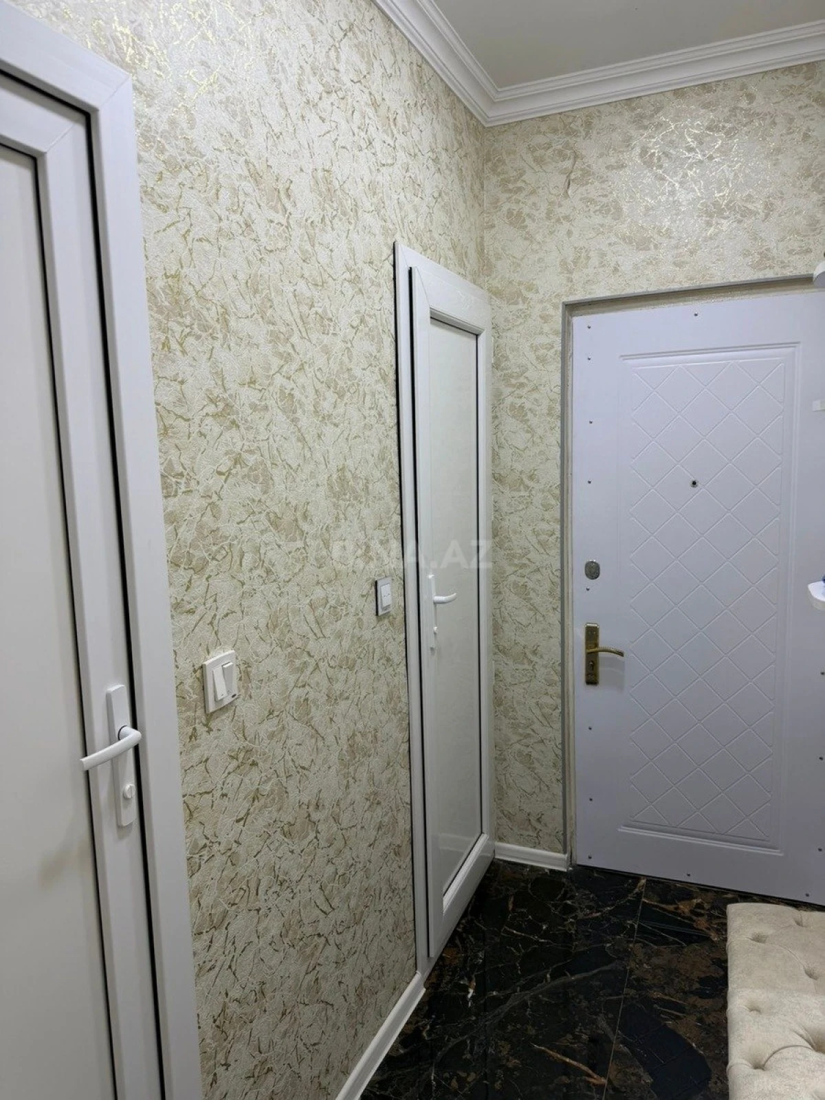 Satılır 2 otaqlı mənzil 33 m²
