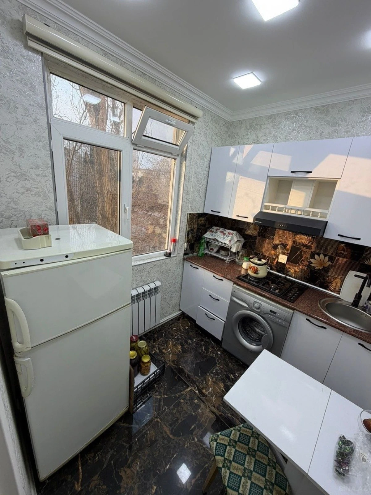 Satılır 2 otaqlı mənzil 33 m²