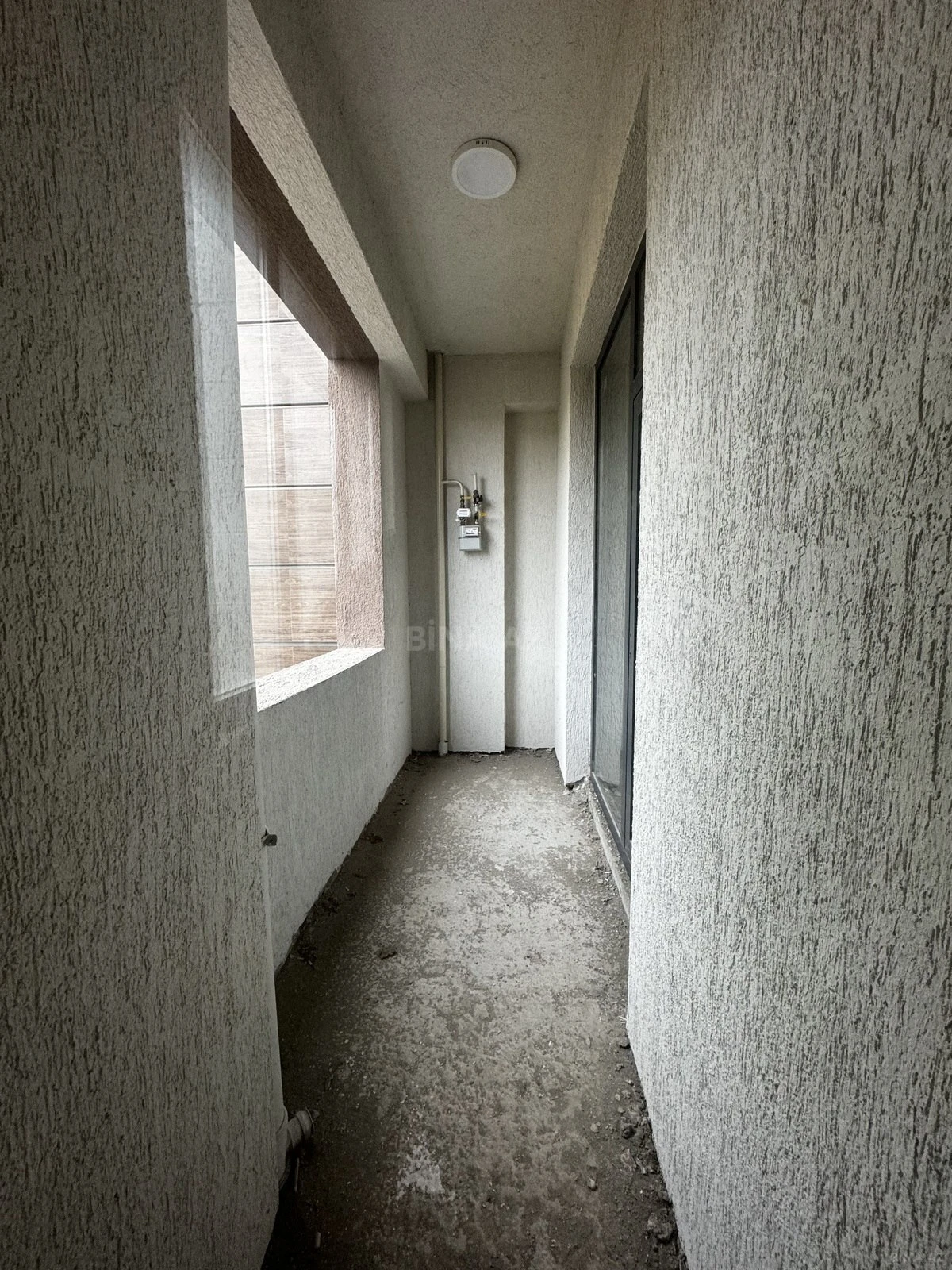 Satılır 2 otaqlı mənzil 76.5 m²