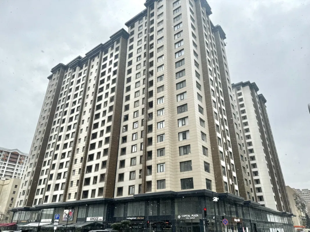 Satılır 2 otaqlı mənzil 76.5 m²