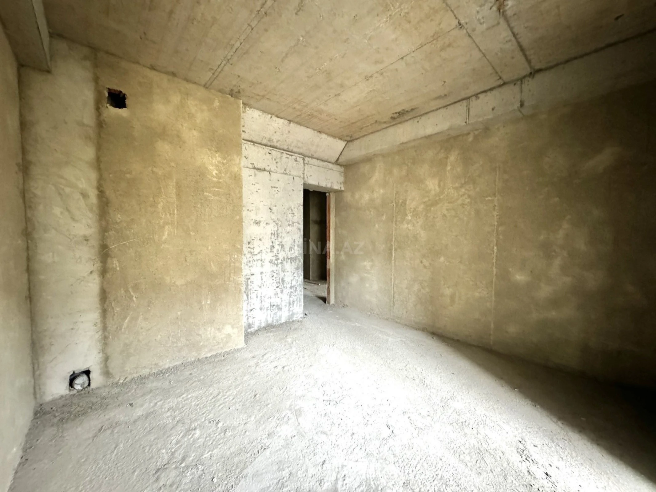 Satılır 2 otaqlı mənzil 76.5 m²