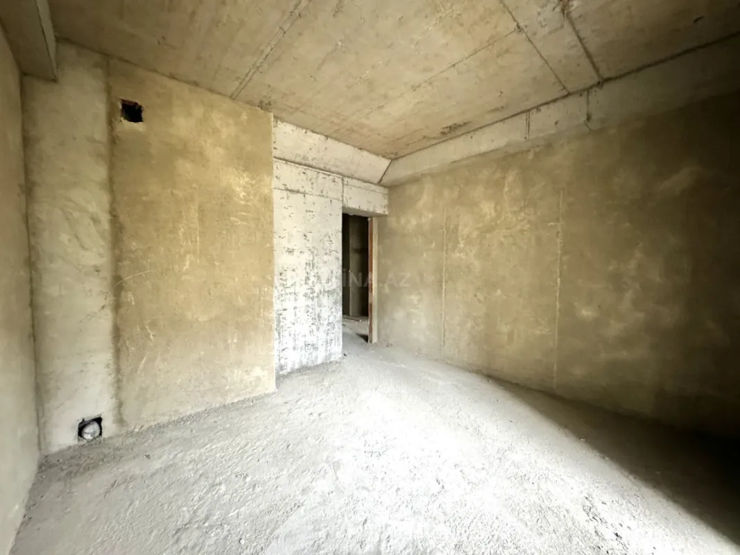 Satılır 2 otaqlı mənzil 76.5 m²