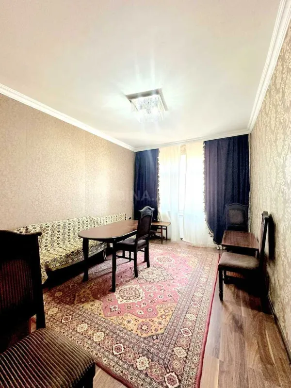 Kirayə verilir 2 otaqlı mənzil 70 m²