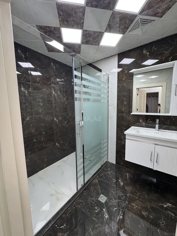 Satılır 3 otaqlı mənzil 98 m²