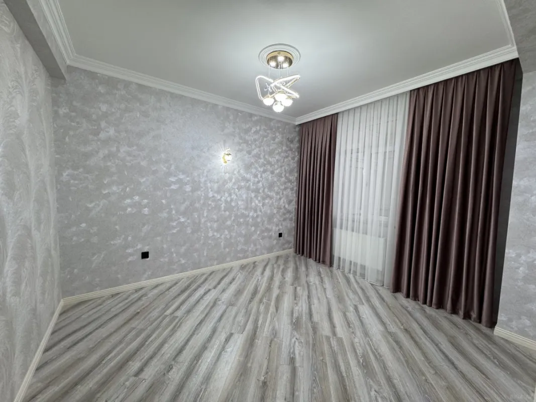 Satılır 3 otaqlı mənzil 98 m²