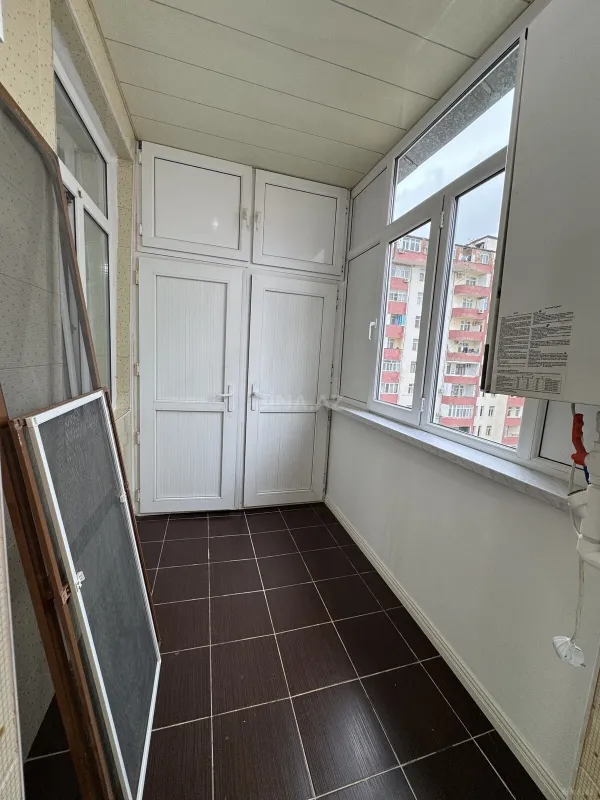 Satılır 3 otaqlı mənzil 98 m²