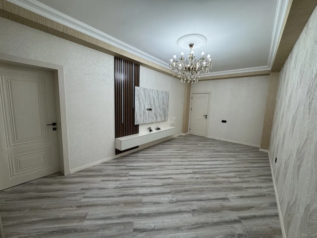 Satılır 3 otaqlı mənzil 98 m²