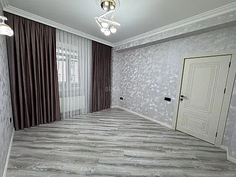 Satılır 3 otaqlı mənzil 98 m² — Bakı, Həzi Aslanov qəs. 3 otaq 98.00 m²