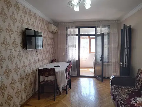 Satılır 3 otaqlı mənzil 60 m²