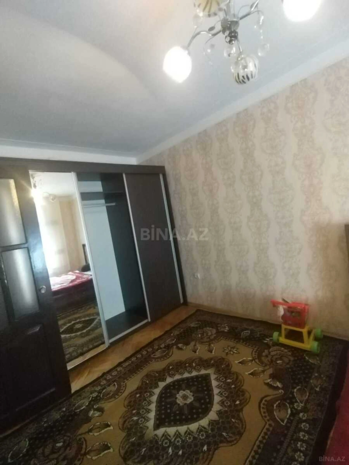 Satılır 3 otaqlı mənzil 60 m²