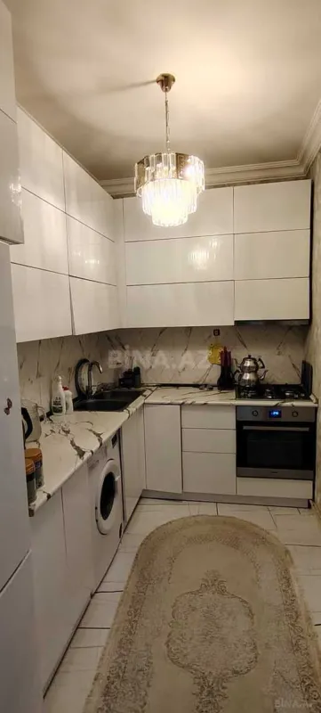 Satılır 2 otaqlı mənzil 72 m²