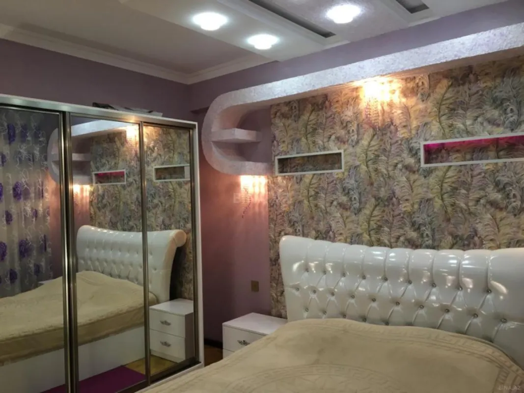 Satılır 2 otaqlı mənzil 65 m²