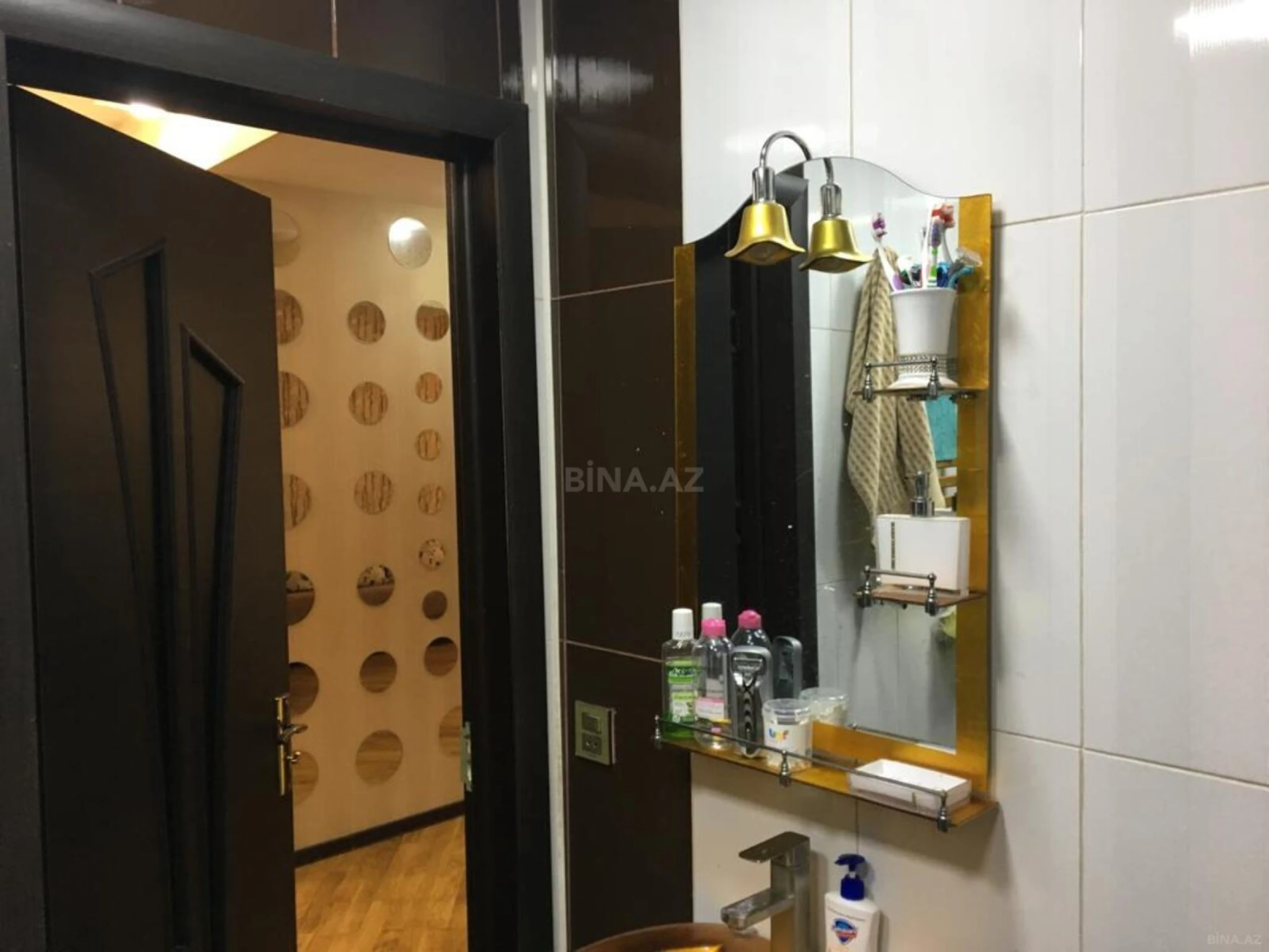 Satılır 2 otaqlı mənzil 65 m²
