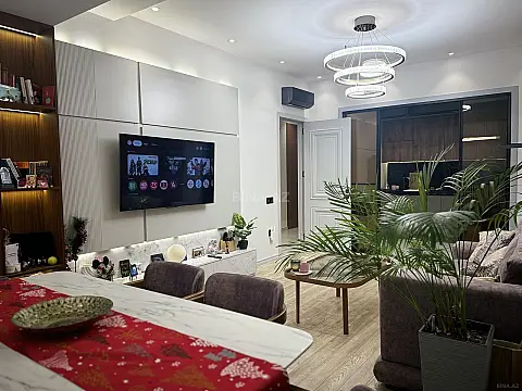 Satılır 2 otaqlı mənzil 70 m²