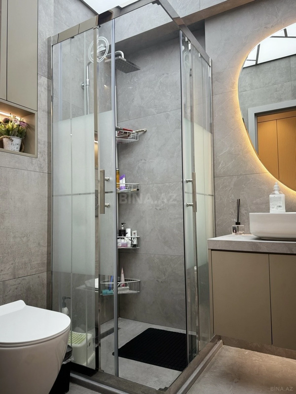 Satılır 2 otaqlı mənzil 70 m²