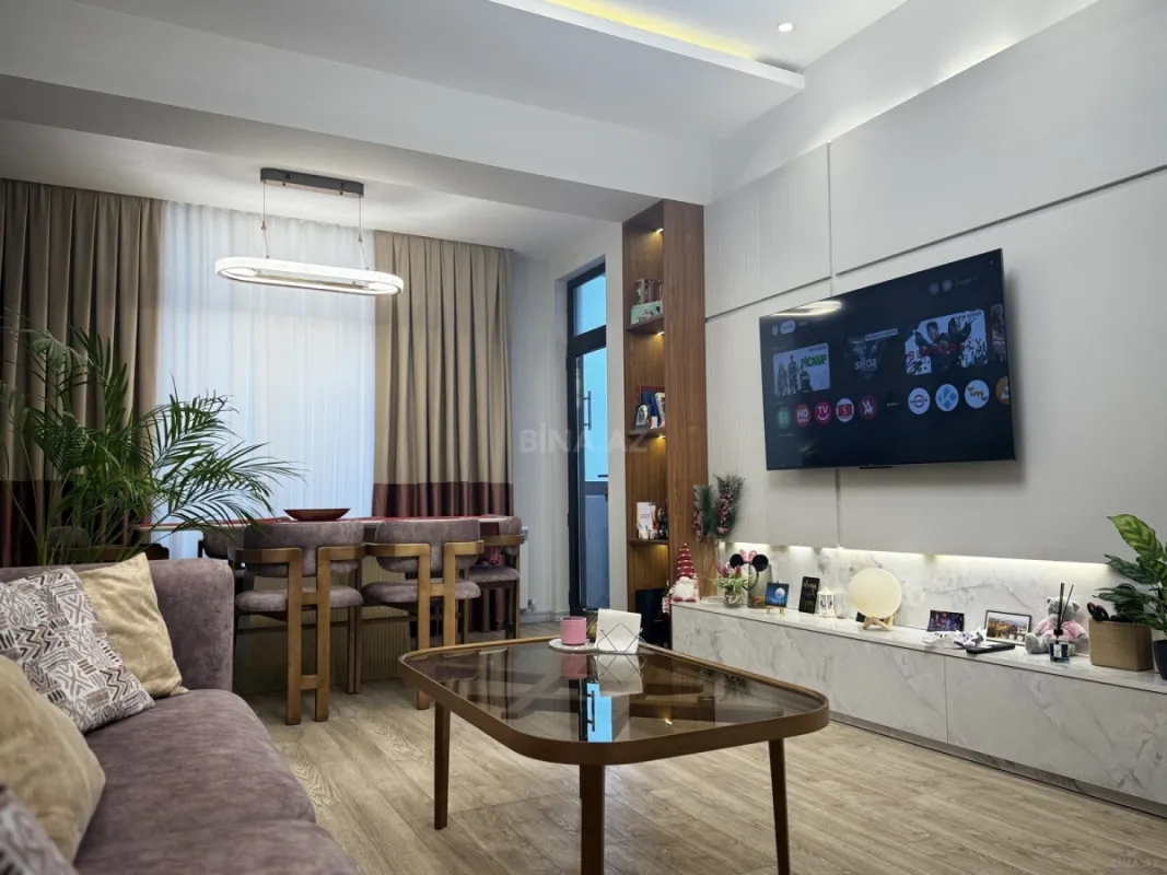 Satılır 2 otaqlı mənzil 70 m²
