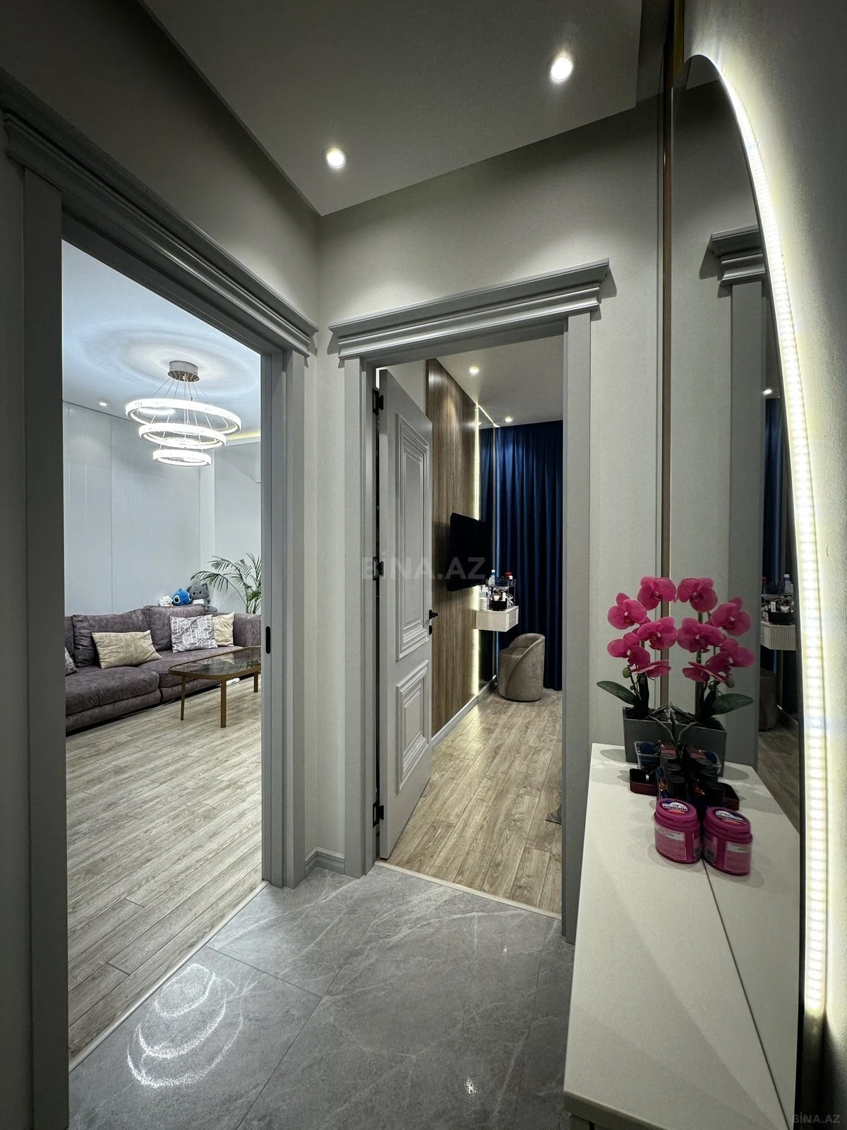 Satılır 2 otaqlı mənzil 70 m²