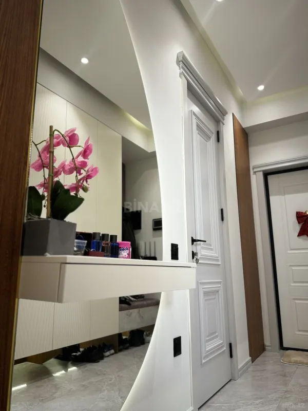 Satılır 2 otaqlı mənzil 70 m²