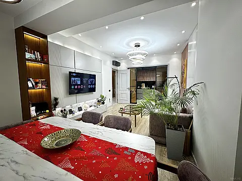 Satılır 2 otaqlı mənzil 70 m²