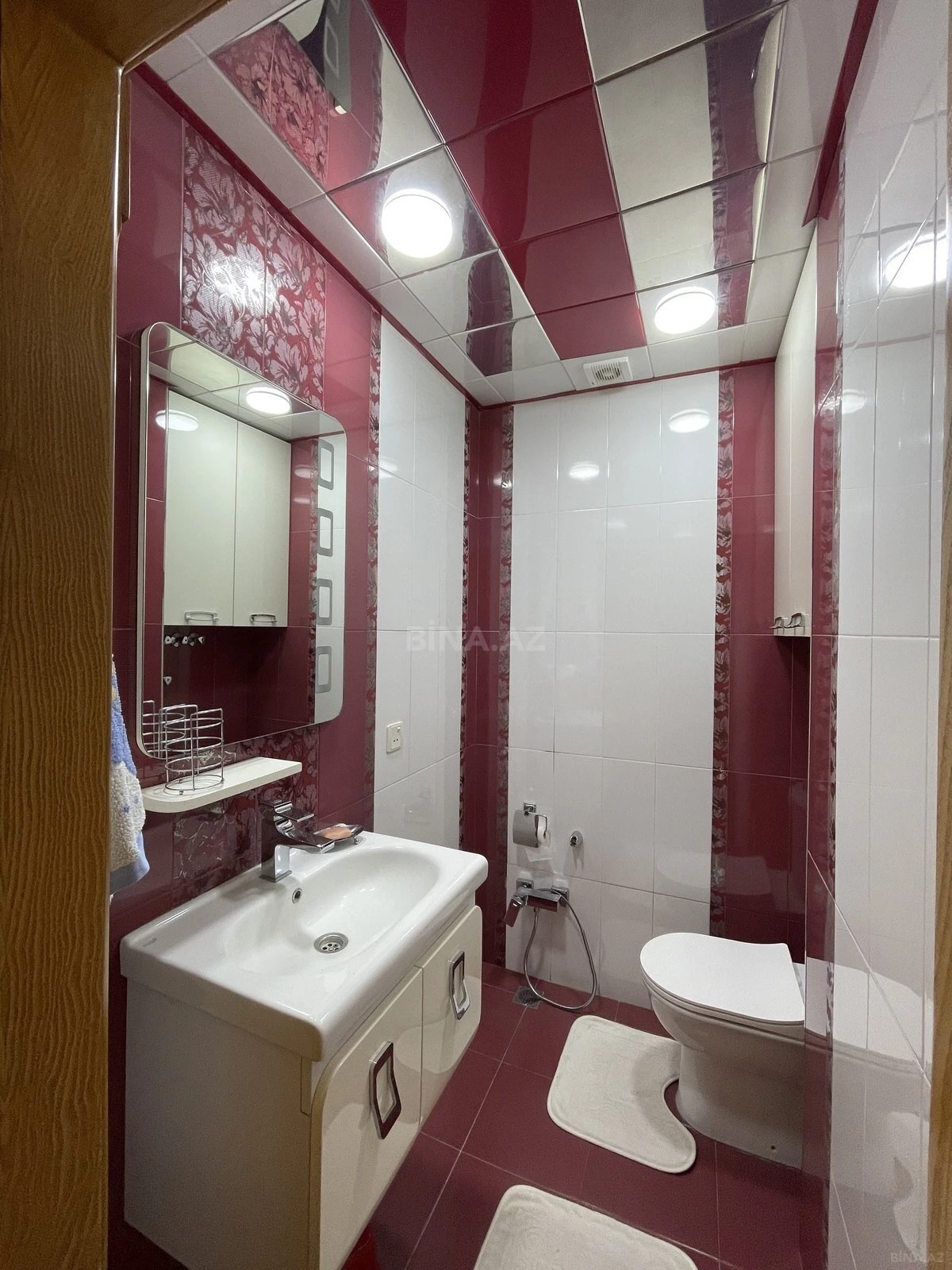 Satılır 3 otaqlı mənzil 110 m²