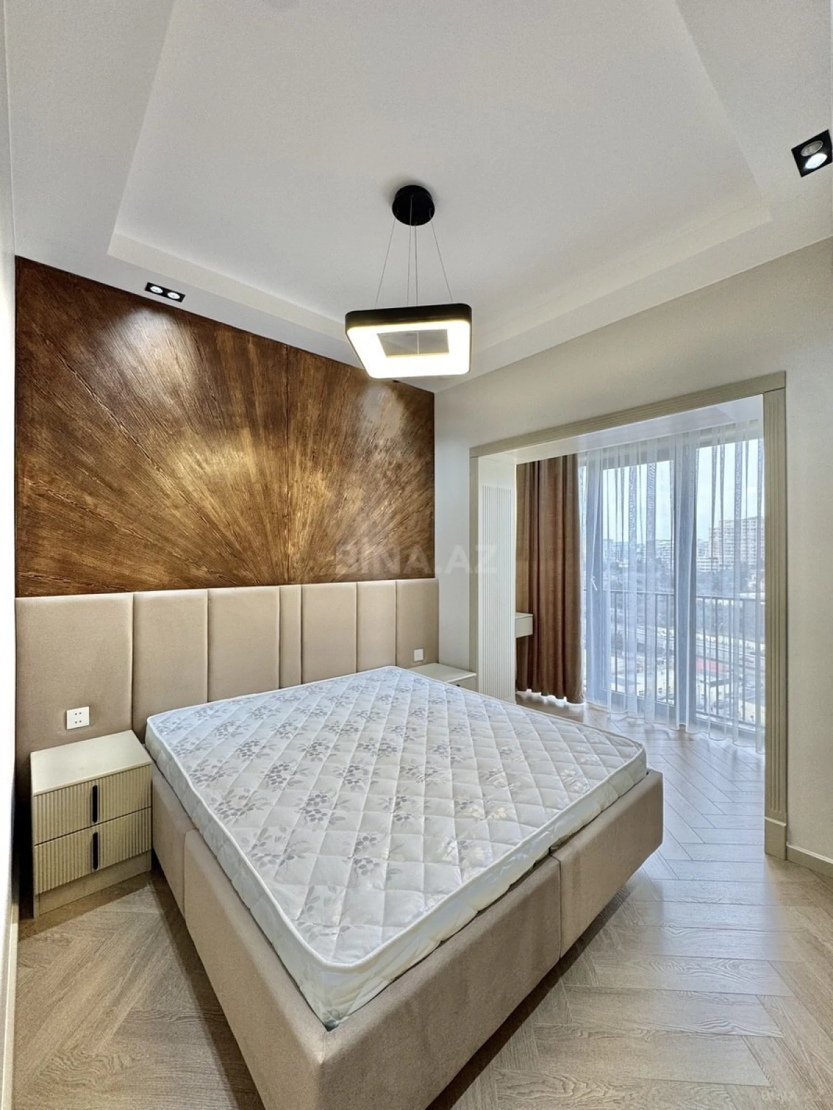 Satılır 2 otaqlı mənzil 68 m²