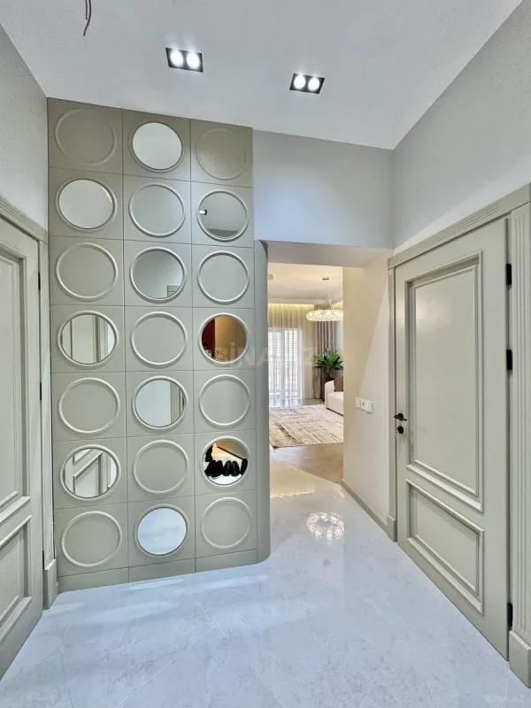 Satılır 2 otaqlı mənzil 68 m²