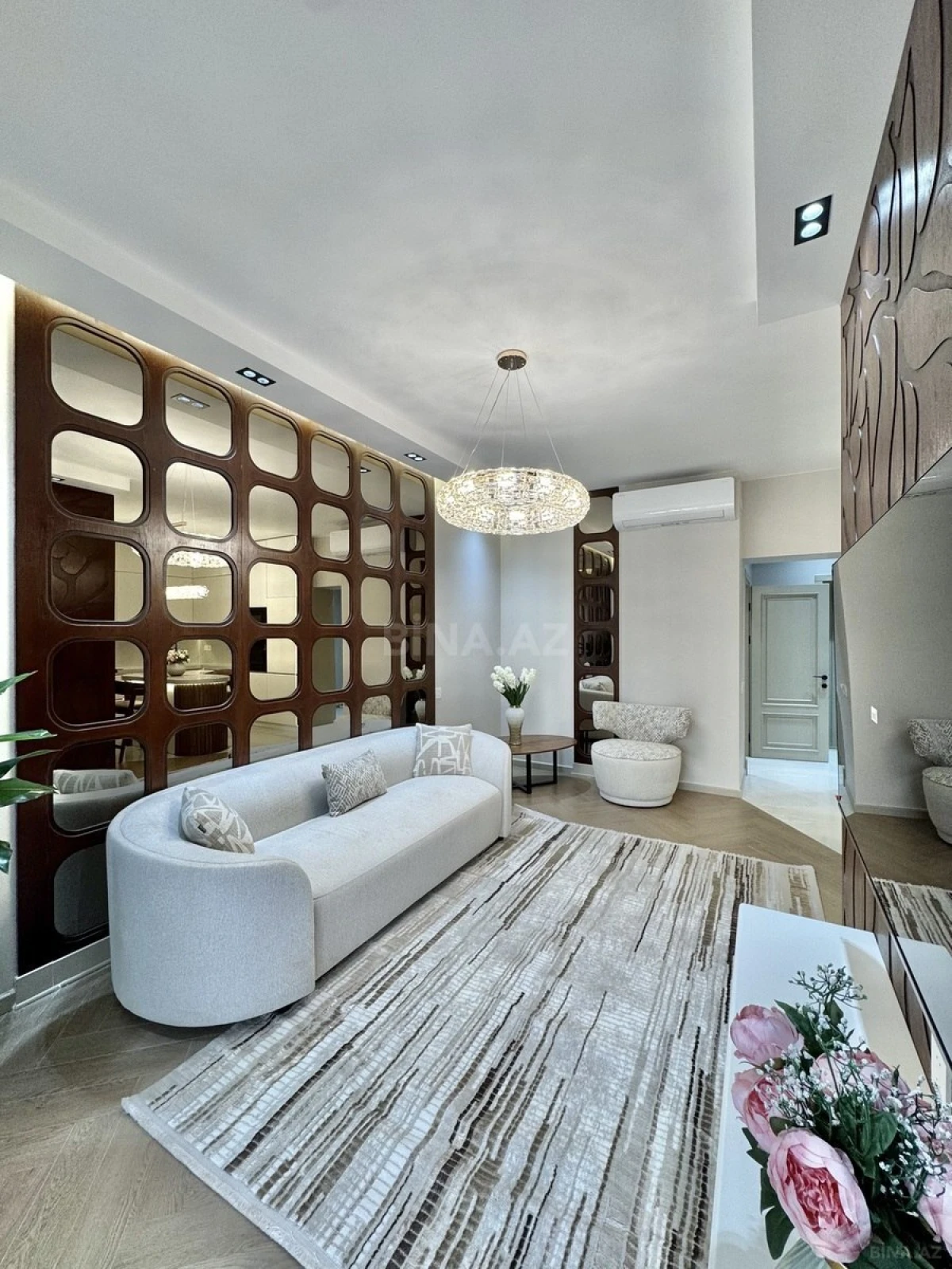 Satılır 2 otaqlı mənzil 68 m²
