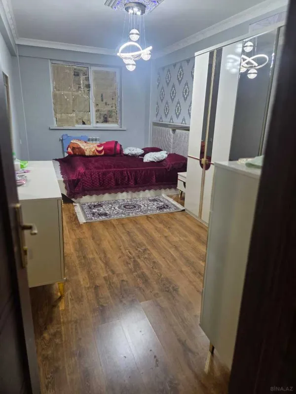 Satılır 3 otaqlı mənzil 134 m²