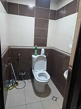 Satılır 3 otaqlı mənzil 134 m²