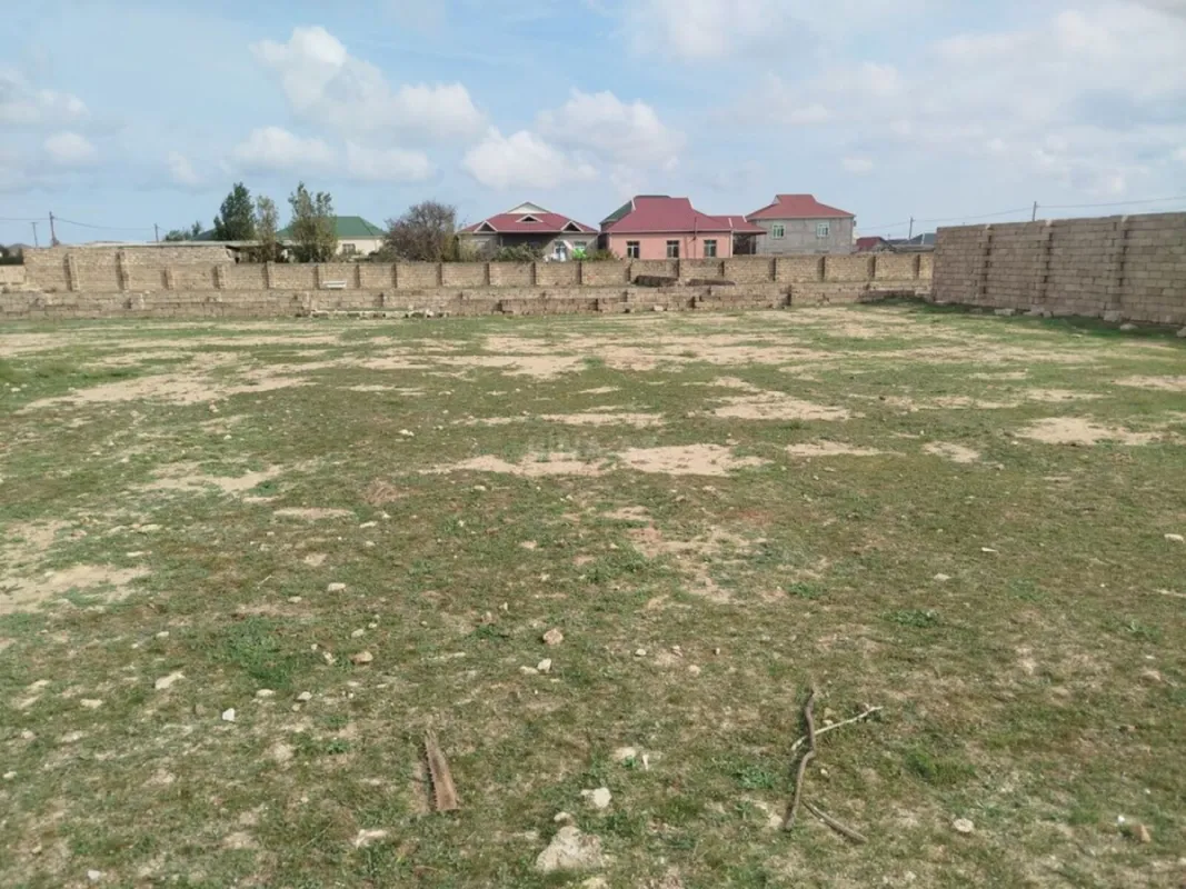 Satılır torpaq sahəsi 30 m²