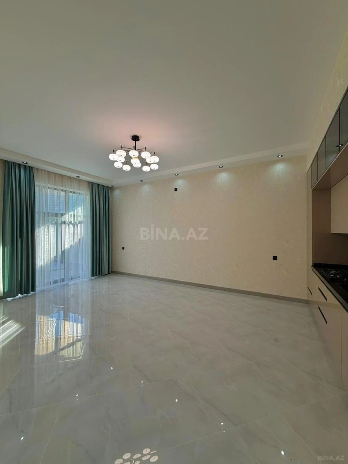 Satılır 4 otaqlı həyət evi 140 m²