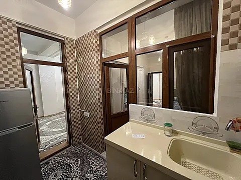 Kirayə verilir 2 otaqlı mənzil 50 m²