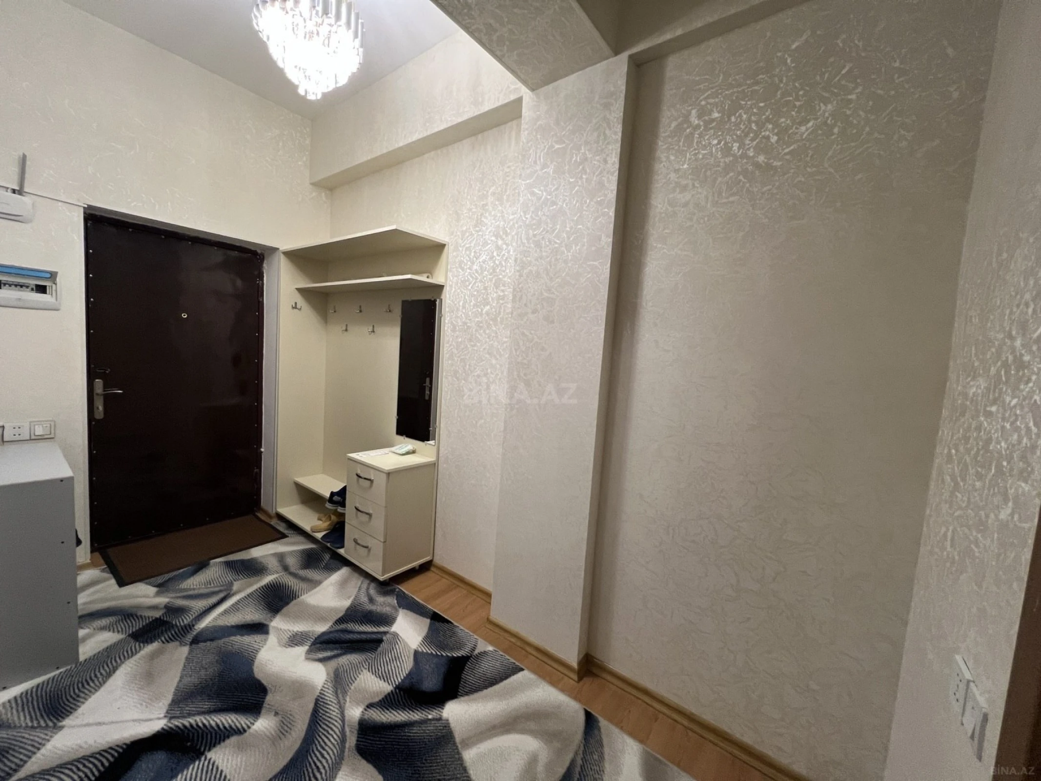 Kirayə verilir 2 otaqlı mənzil 50 m²