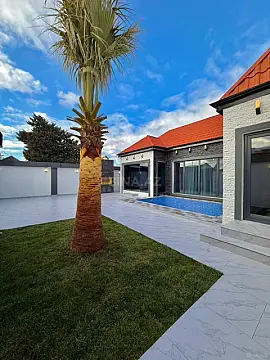 Satılır 4 otaqlı həyət evi 150 m²