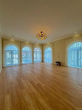 Satılır 6 otaqlı həyət evi 400 m²