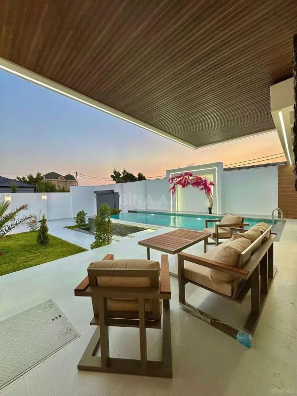 Satılır 5 otaqlı həyət evi 240 m²