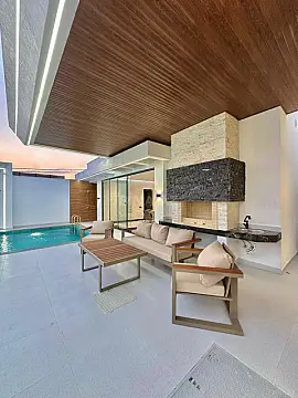 Satılır 5 otaqlı həyət evi 240 m²