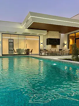 Satılır 5 otaqlı həyət evi 240 m²