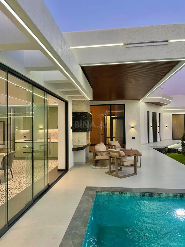 Satılır 5 otaqlı həyət evi 240 m²