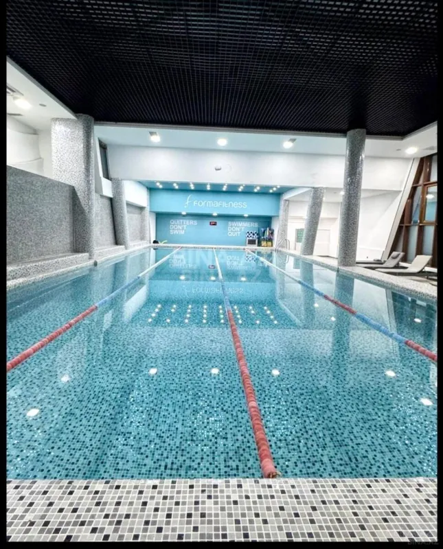 Kirayə verilir 4 otaqlı mənzil 181 m²