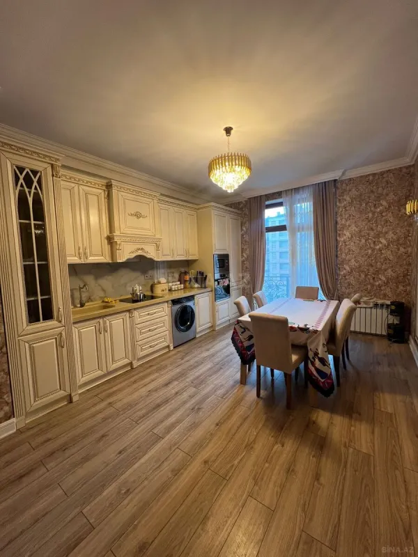 Satılır 2 otaqlı mənzil 96 m²