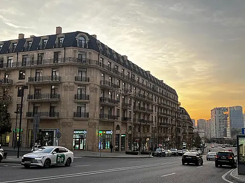 Satılır 2 otaqlı mənzil 96 m²