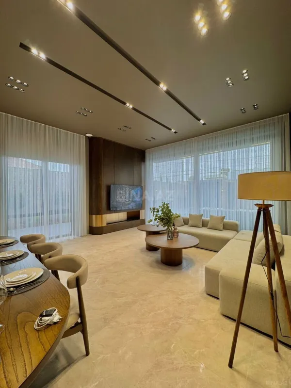 Satılır 4 otaqlı həyət evi 200 m²