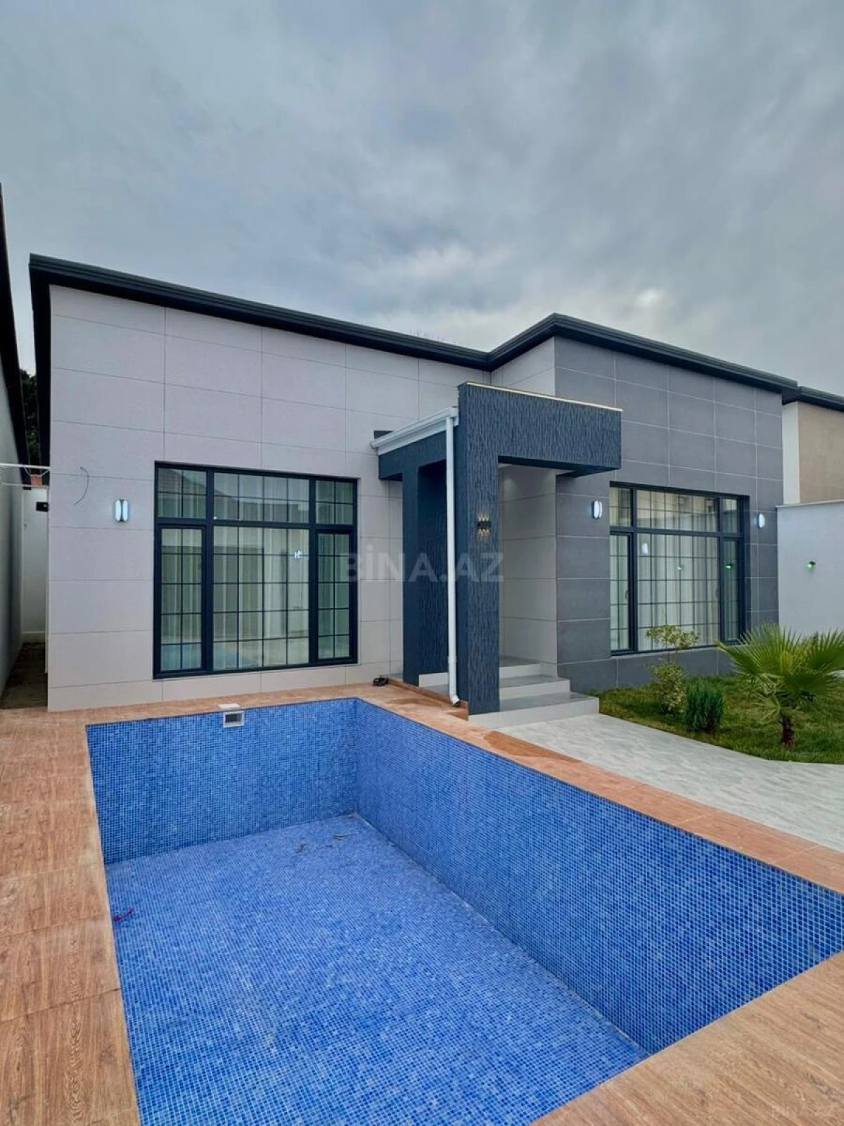 Satılır 4 otaqlı həyət evi 160 m²