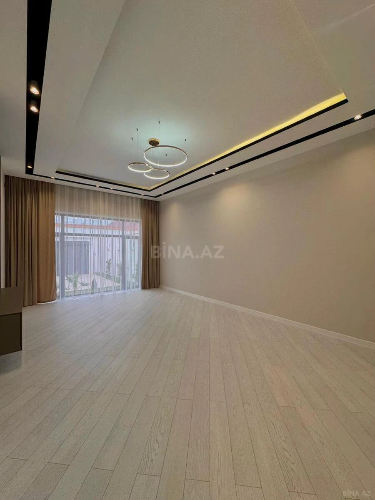 Satılır 4 otaqlı həyət evi 160 m²
